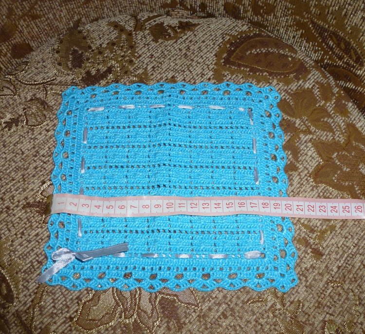 Красивые пледы-одеяльца ручной работы для кукол