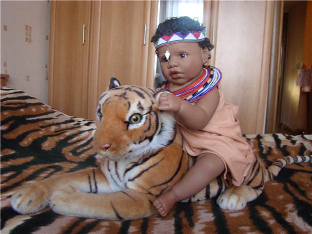 Африканская принцесса - Кения. Коллекционная кукла Ли Миддлетон (фото 5)