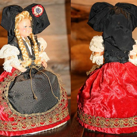 Куклы в народных костюмах