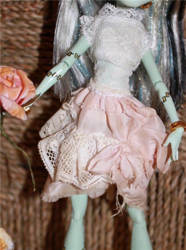 Наряд в винтажном стиле для куклы монстр Хай (фото 4)