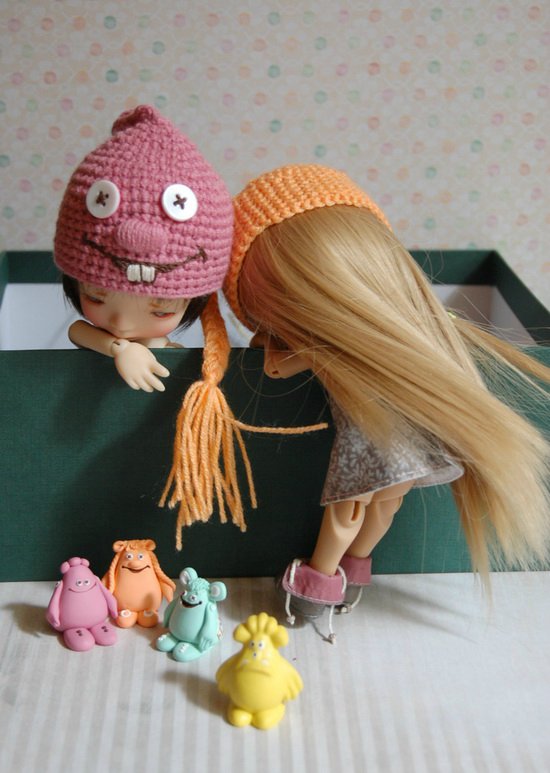 Малыши в смешных шапочках (фото 8)