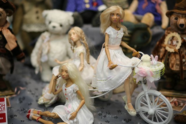 Лучше поздно, чем никогда! ХI Международный салон кукол. 1 октября 2015г