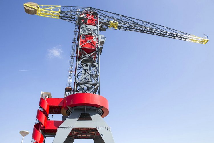 ЗАВИСНУТЬ В ВОЗДУХЕ... Oдин из самых необычных отелей в Мире, Amsterdam, Нидерланды (фото 7)