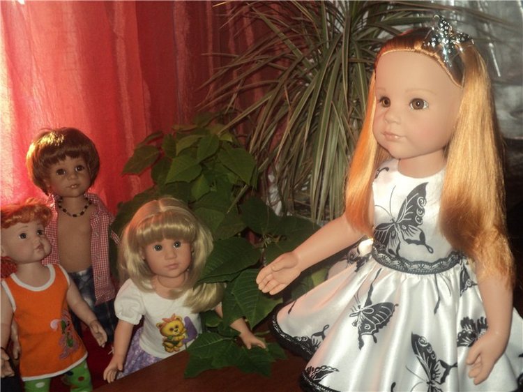 Девчушки любят наряжаться! Наряды для кукол Готц и не только