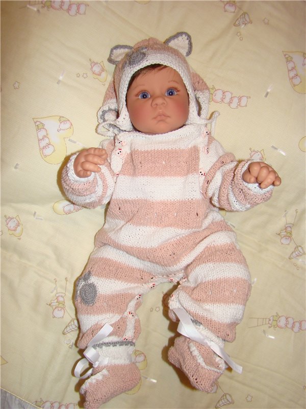 Вязалочки для Булочки. Peek-a-Boo от Ли Миддлтон