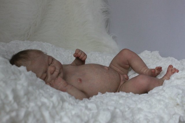 Спящий малышок Жульенчик. Куколка реборн Вишни Виктории (фото 9)