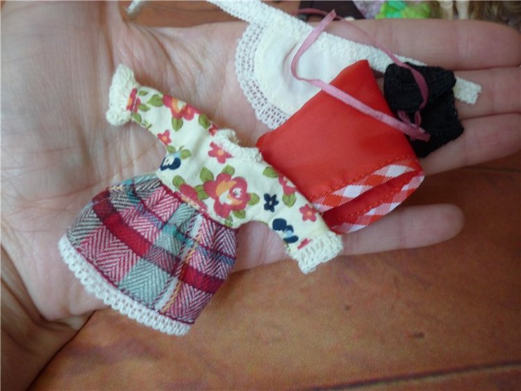 Красная Шапочка на ладошке - микро-костюм для Вареньки ( SoSo realpuki Fairyland)