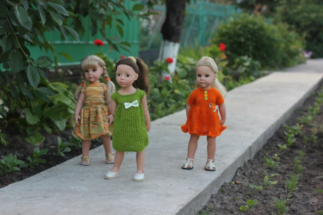 Вязаный подиум от Smorodinы для кукол Gotz