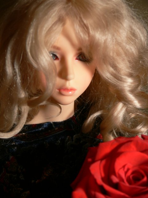 100 кадров с одного ракурса. Или бессонная ночь! Куколка Elfdoll (фото 6)