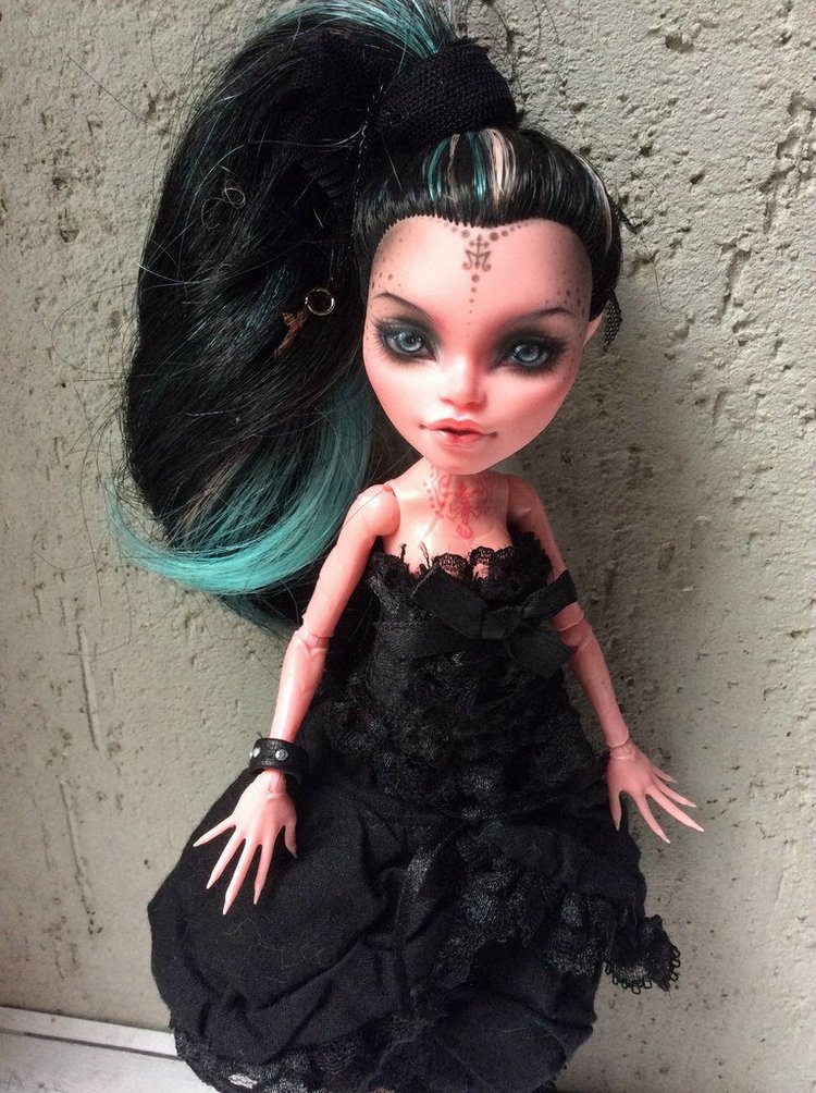 Новые перерисовки Monster High