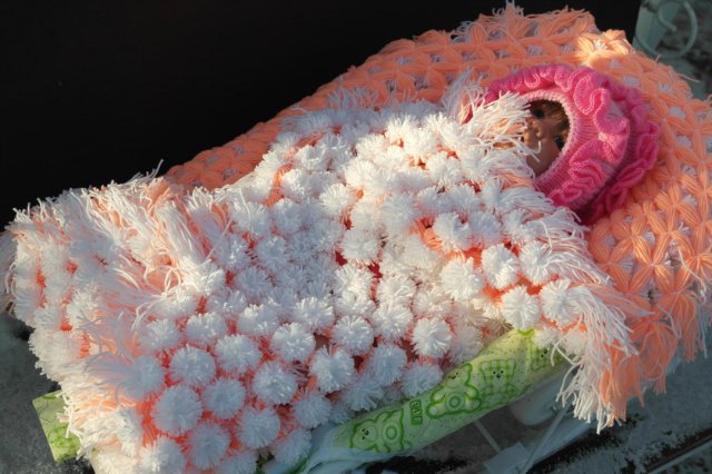 МК Плед из Помпонов — Как сделать аксессуары для кукол: сумки