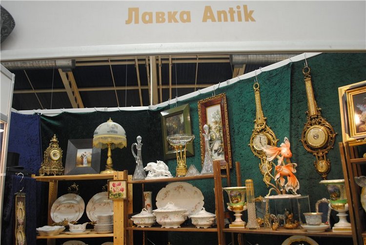 На Тишинку мы пошли – там сокровища нашли. Взгляд на «Блошиный рынок» со второго этажа | Бэйбики На Тишинку мы пошли – там сокровища нашли. Взгляд на «Блошиный рынок» со второго этажа