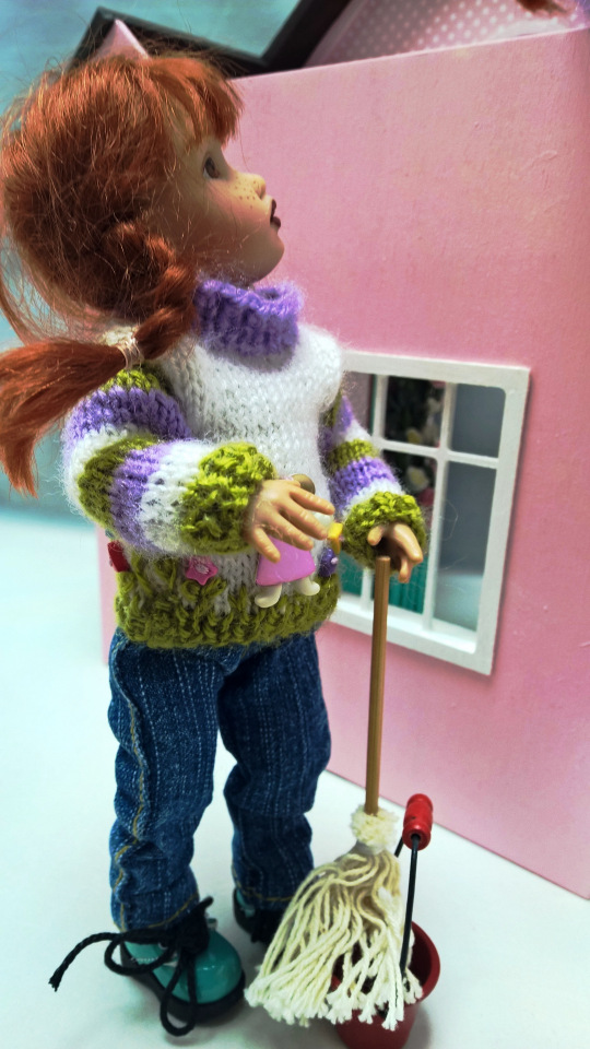 Так вы что, и конфеты за меня есть будете? или, Глаза боятся, а руки делают