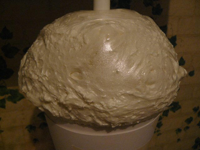 Мини-мастер-класс: делаем нарядную ёлку из... макарон (фото 3)