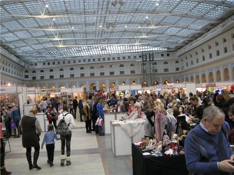 Как Элис и Муся посетили выставку кукол в Гостином дворе (фото 3)