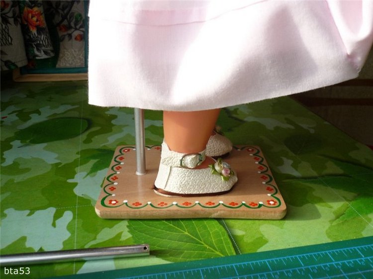 Подставка для куклы | Бэйбики Подставка для куклы — Как сделать подставку для куклы своими руками: держатели и МК