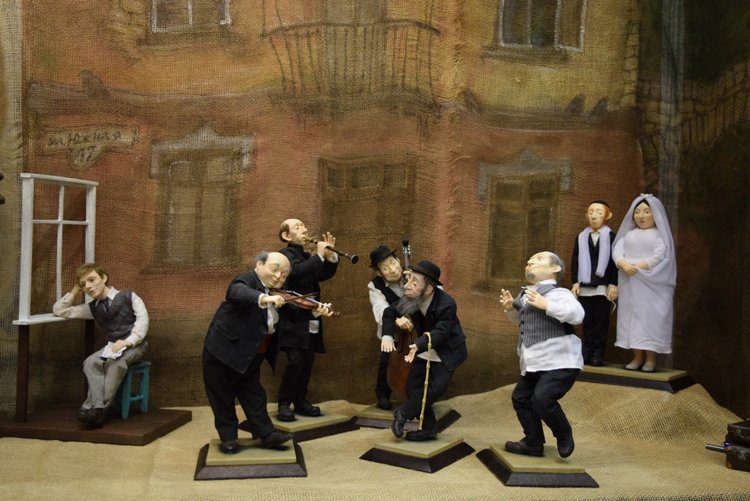 VII Московская международная выставка "Искусство Куклы". Портреты кукольной души или незримый диалог. Часть 2