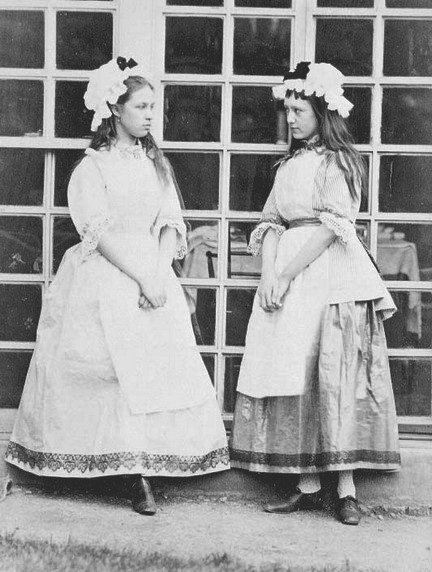 Кто Вы, мистер Кэррол или Каждый пишет, как он дышит. Фотоработы сказочника и математика | Бэйбики Кто Вы, мистер Кэррол или Каждый пишет, как он дышит. Фотоработы сказочника и математика