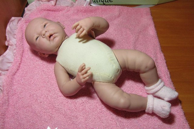 Куколка с мягконабивным телом от Berenguer (фото 6)