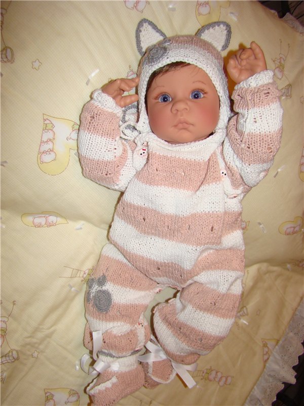 Вязалочки для Булочки. Peek-a-Boo от Ли Миддлтон