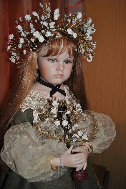 Моя фарфоровая кукла по имени САРА от французской компании Mundia Collection