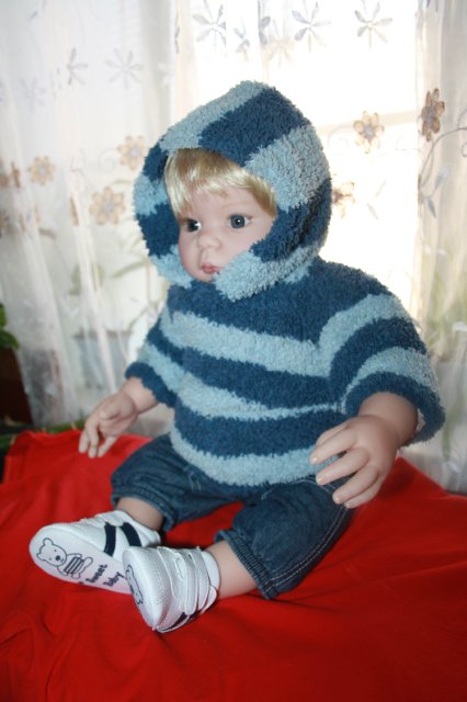 Девочка? Мальчик? Кукла Lee Middleton