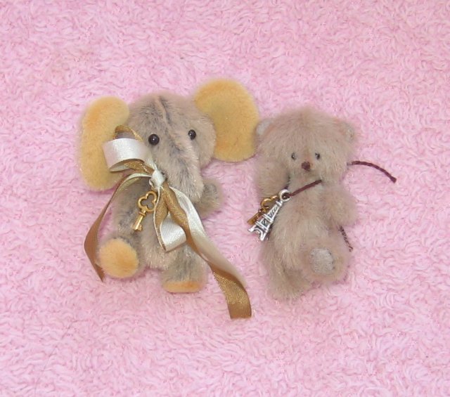 Посылка для Бемби и Фелин