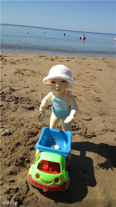 Как Даша первый раз на море побывала