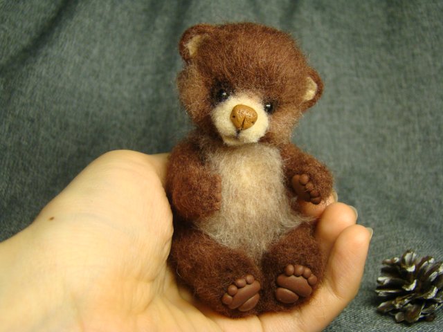 Мишка косолапый по лесу идёт... Авторская игрушка валянием Ольги Чернухо