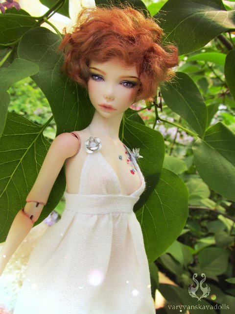 Шарнирная кукла Изабэль, дева в сирени