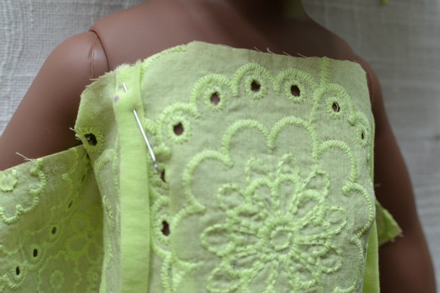 А не пошить ли сарафанчик? МК для начинающих, по пошиву простого, но очень симпатичного сарафана