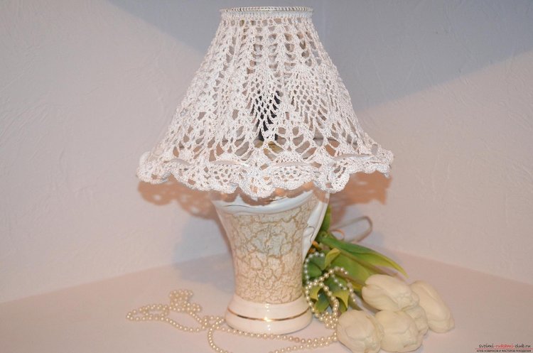 Абажуры из вязаных салфеток (фото 6)