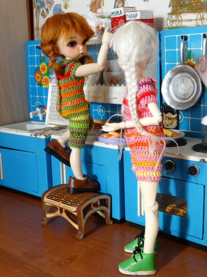 Девочки на кухне — Фотоистории с куклами BJD (БЖД): сериалы