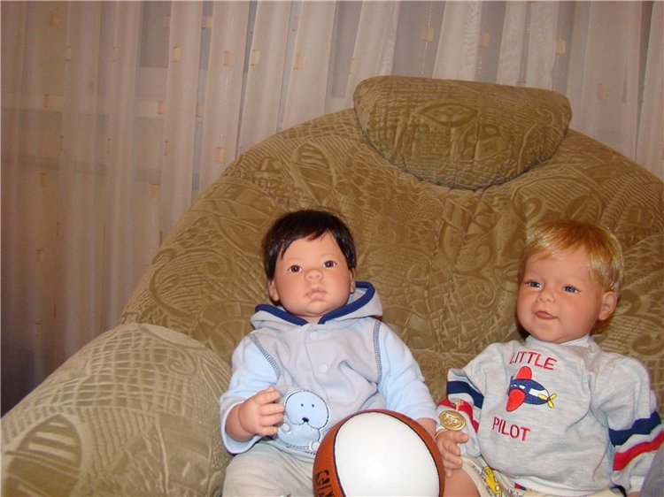 Как быстро деточки взрослеют - коллекционные куклы-мальчики от Ли Миддлтон (фото 5)