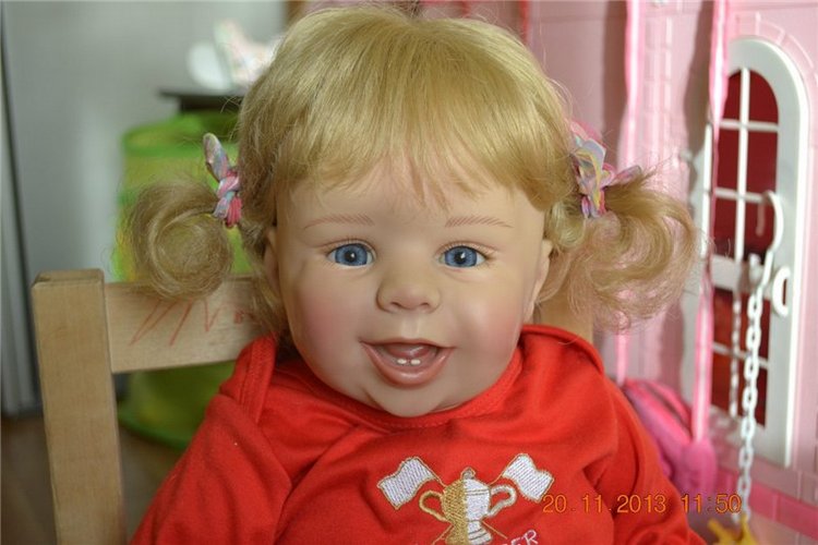 Кофе с молоком или детский сад прибыл. Коллекционные куклы Laura Tuzio Ross и Monika Gerdes