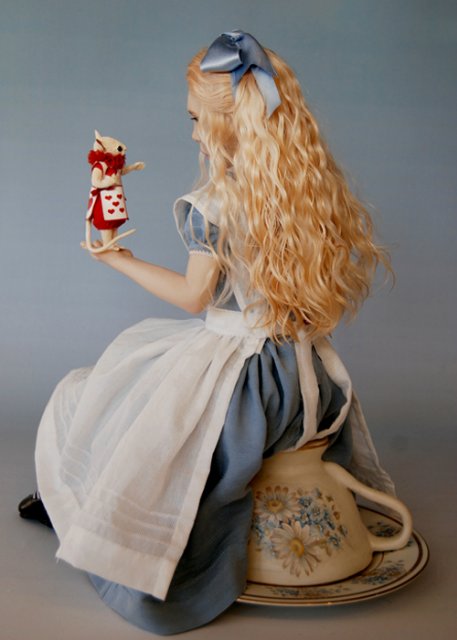 Королева Алиса на праздник зовет или Опять в Зазеркалье. Куклы Diane Keeler из цикла Alice in Wonderland