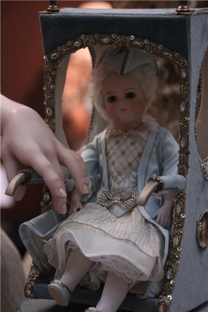 Hilderard Gunzel на выставке "Искусство куклы" в Гостином дворе