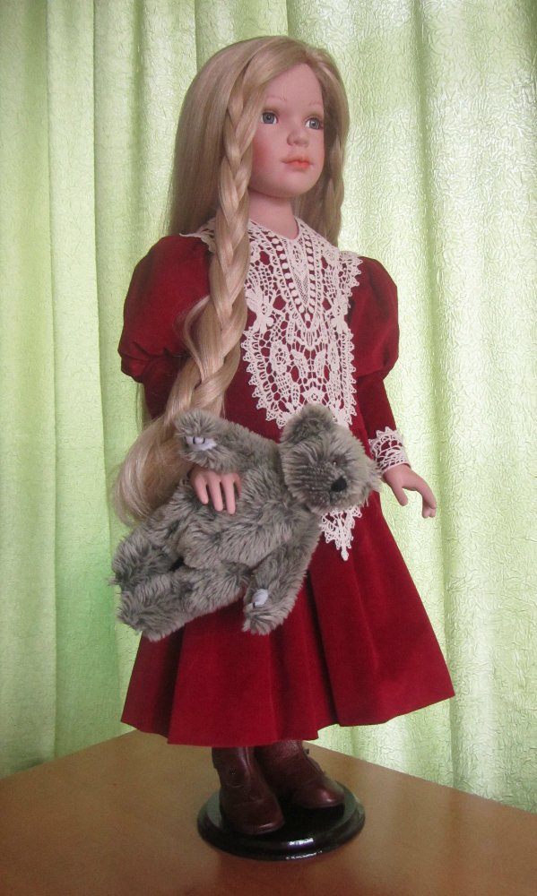 Фарфоровая кукла Ева - "реверанс позапрошлому веку"