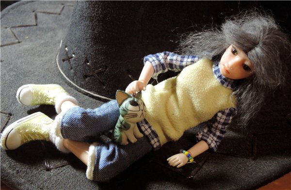 "Фотосессия" на старой шляпе (фото 4)