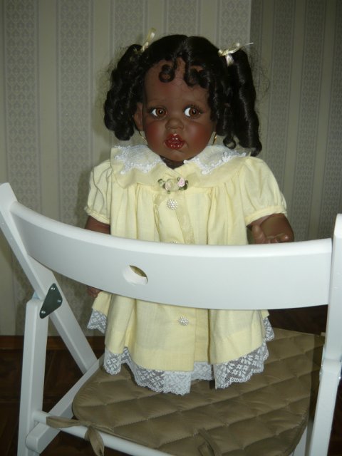 Хмурым пасмурным деньком — Куклы Fayzah Spanos (Файзах Спанос): винил и фарфор