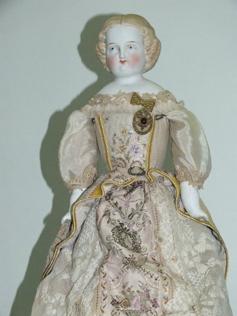 Выставка "Арт-Красноярск 2015" - куклы. Антикварный уголок