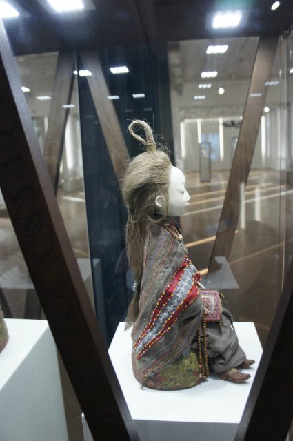 Выставка кукол по эскизам главного художника фильма "Монгол" - Даши Намдакова