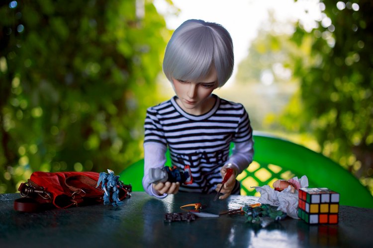 60 см vs 15 см. Или две истории из жизни Итана и Хотару