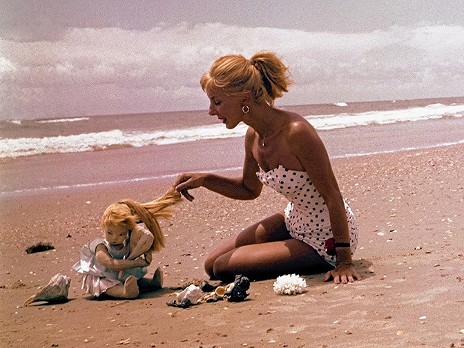 Одинокая кукла. Детский писатель Dare Wright