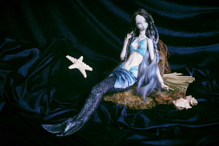 Коллекция шарнирных фарфоровых кукол "Золото Рейна". Искусство Куклы 2016