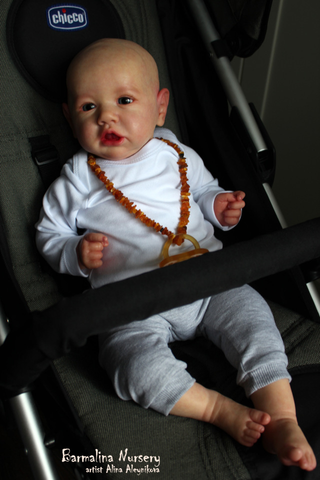 Ну и тут не обошлось без сходства. Малыш реборн (фото 8)