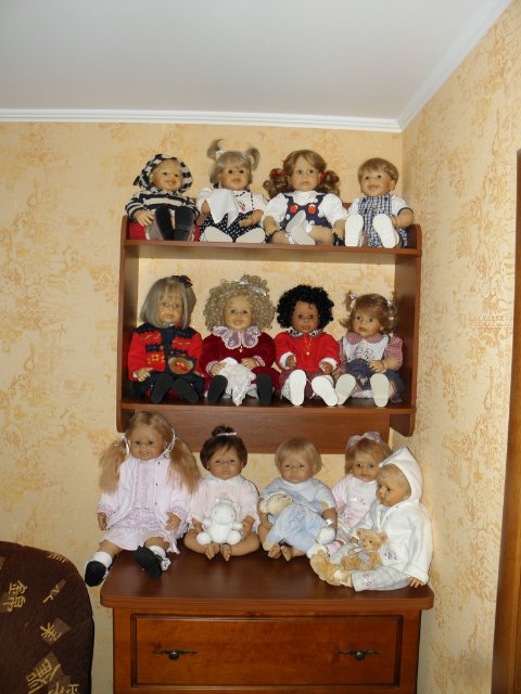 Как разместить свою коллекцию кукол?