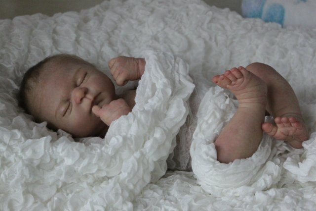 Спящий малышок Жульенчик. Куколка реборн Вишни Виктории