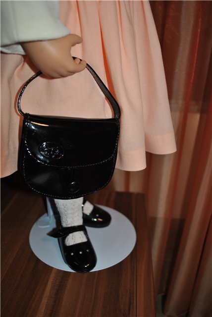 Парижанка Паулетт от Рут Треффейзен и её новые подружки (фото 4)