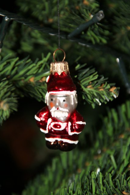 Необычные снеговики из обыденных вещей своими руками